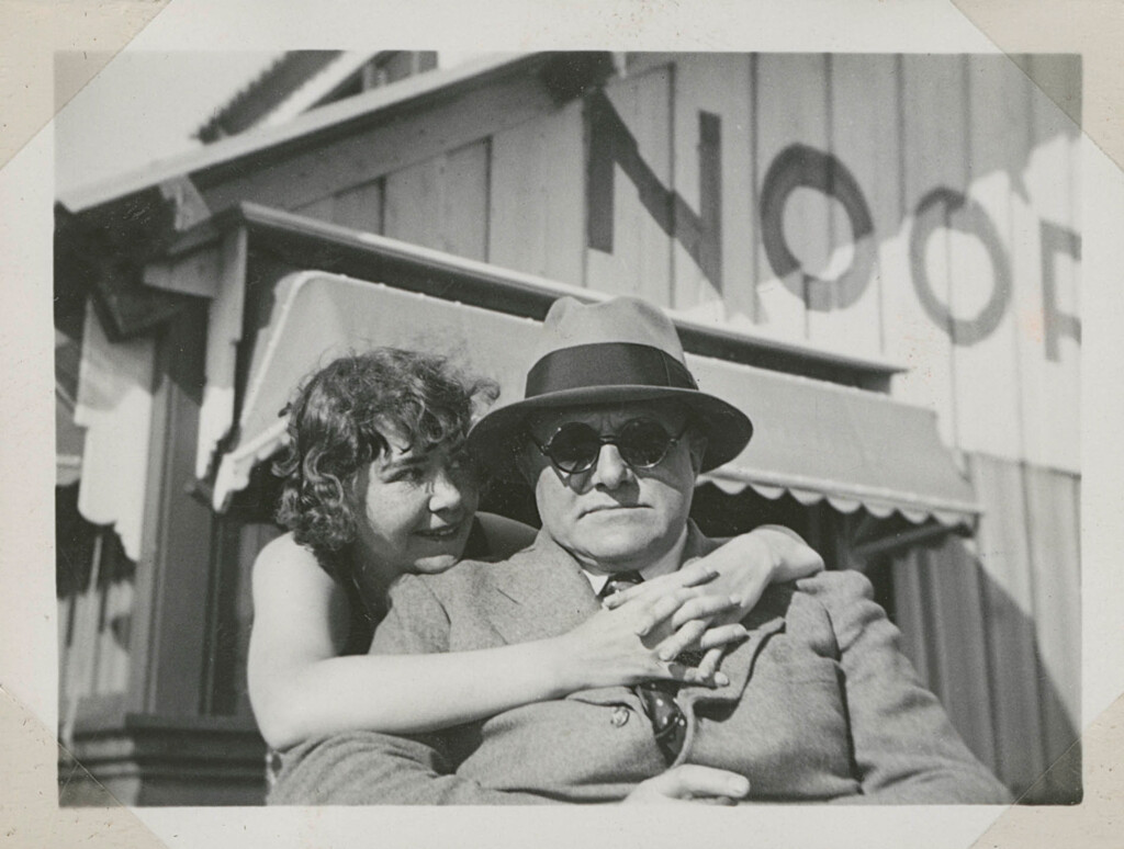  Unbekannter Fotograf, Quappi und Max Beckmann in Zandvoort, 1934/45